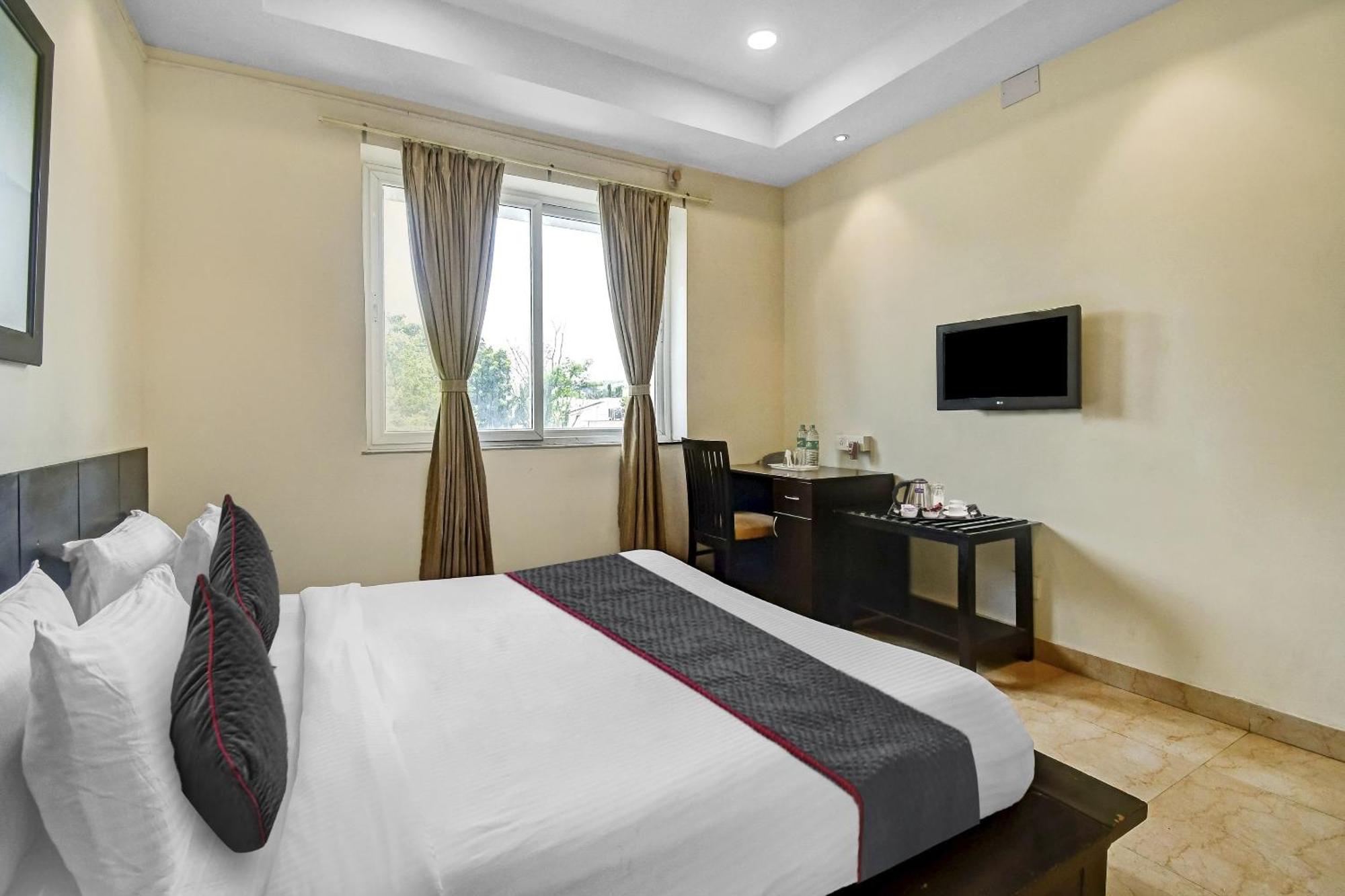 Super Townhouse All In One Kolkata Exterior photo